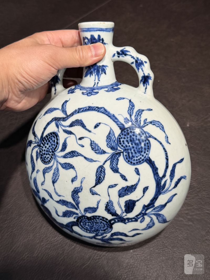 清雍正 青花折枝瑞果纹抱月瓶 - 图14